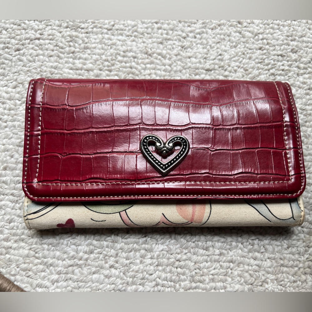 Brighton wallet